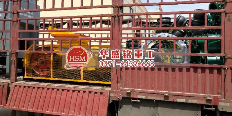 ��݁����C