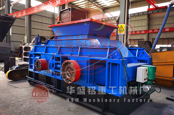 對輥破碎機(jī)圖片